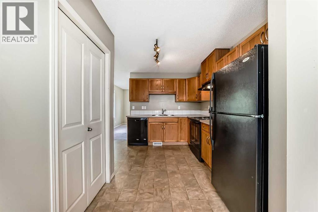 501 Saddlecrest Boulevard NE - 6