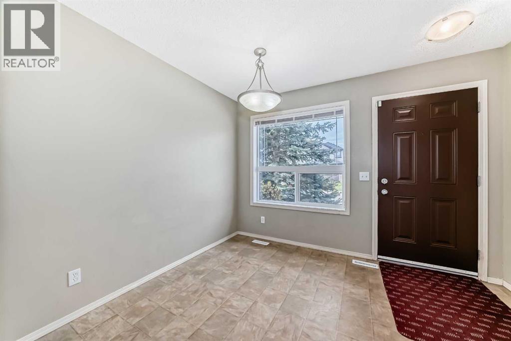 501 Saddlecrest Boulevard NE - 15