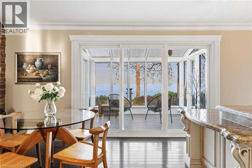3346 LAKESHORE Road W - 13