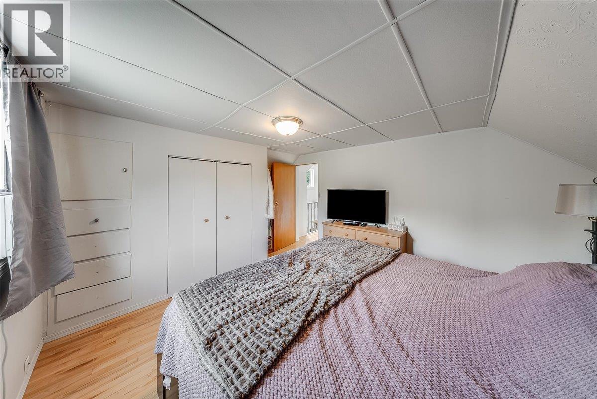 96 RESERVOIR Road - 29