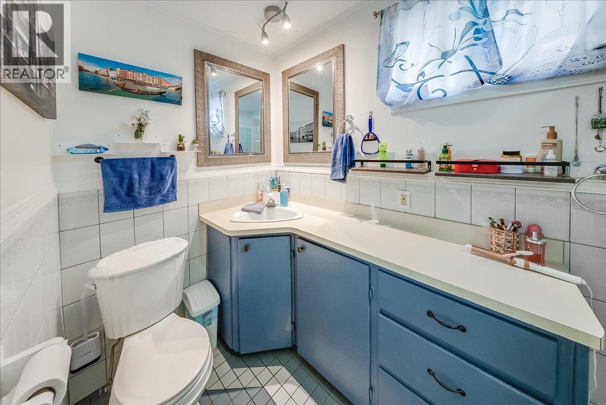 96 RESERVOIR Road - 19