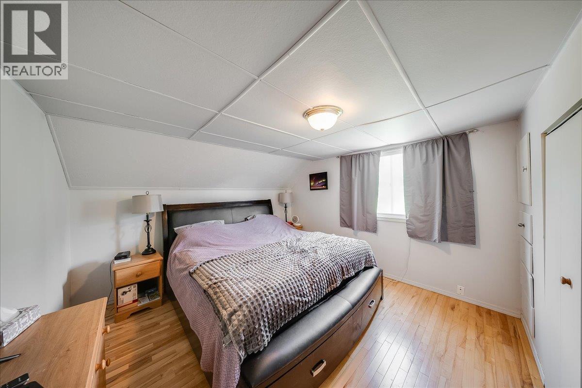 96 RESERVOIR Road - 27