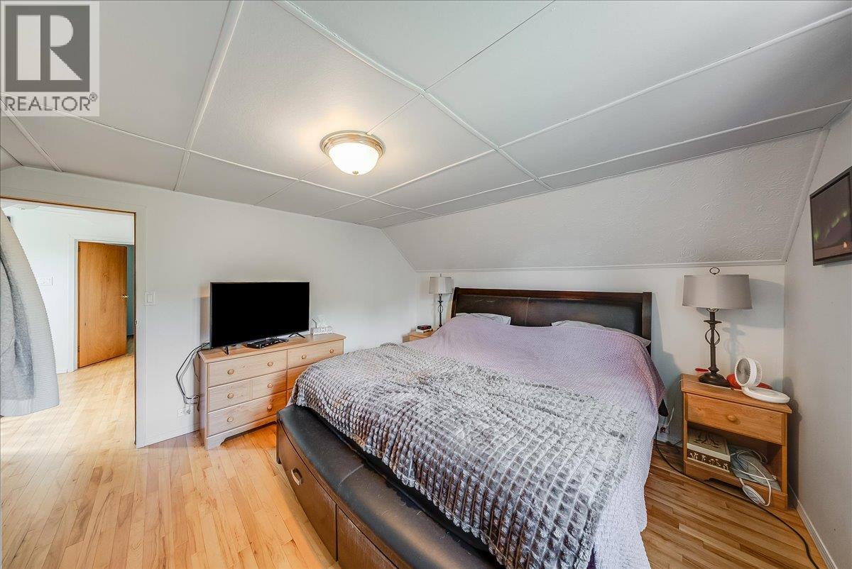 96 RESERVOIR Road - 30