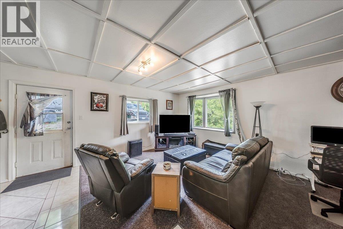 96 RESERVOIR Road - 5