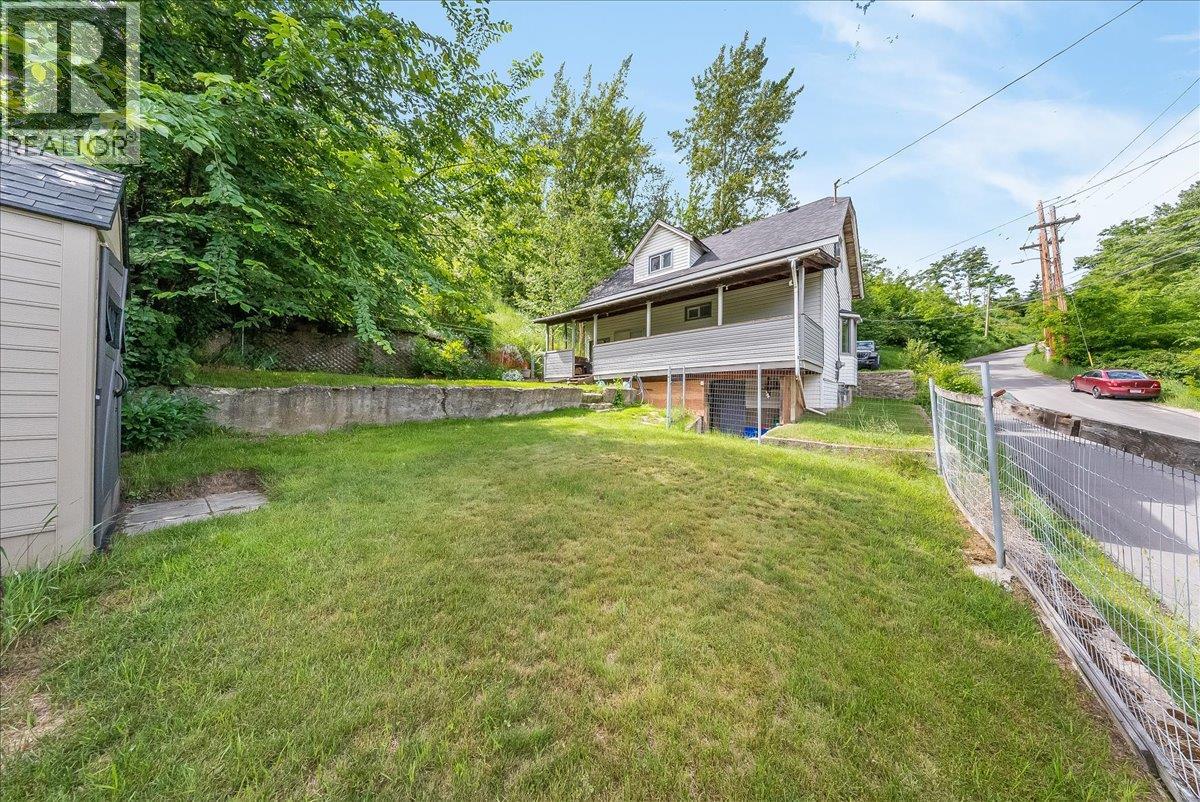 96 RESERVOIR Road - 45