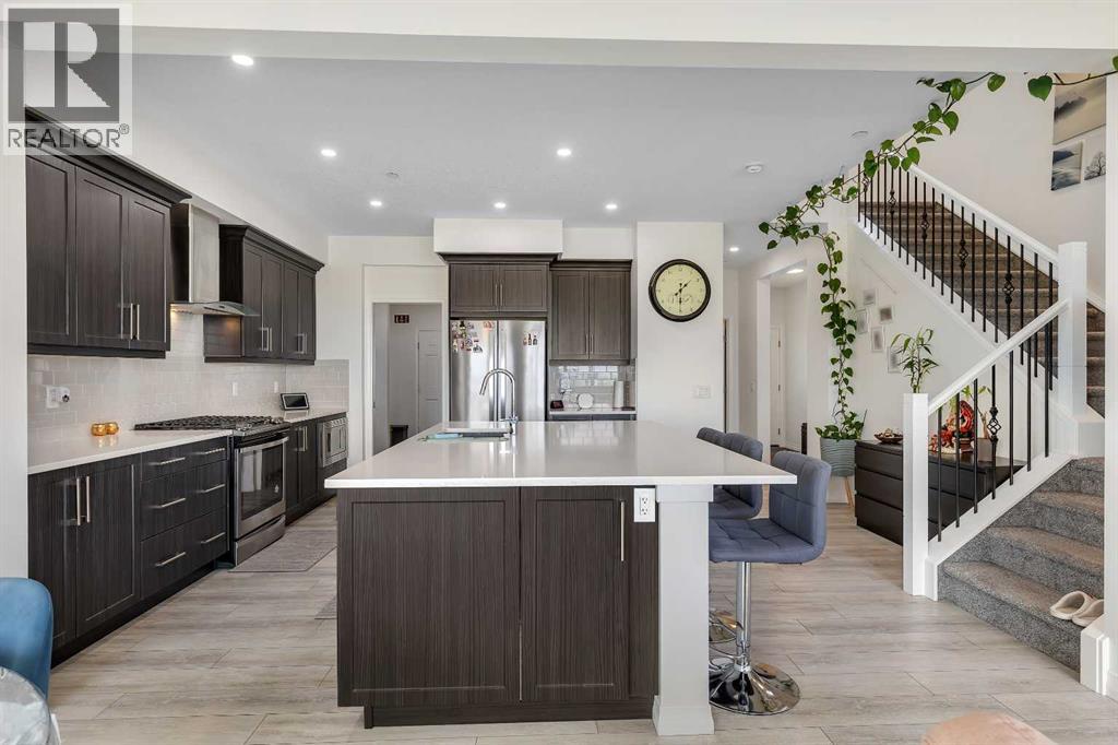176 Howse Crescent NE - 10