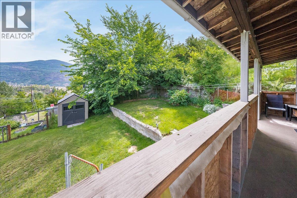 96 RESERVOIR Road - 35