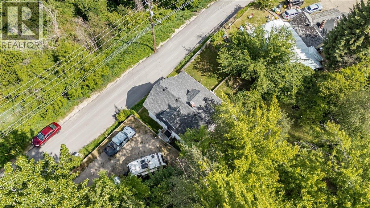 96 RESERVOIR Road - 54