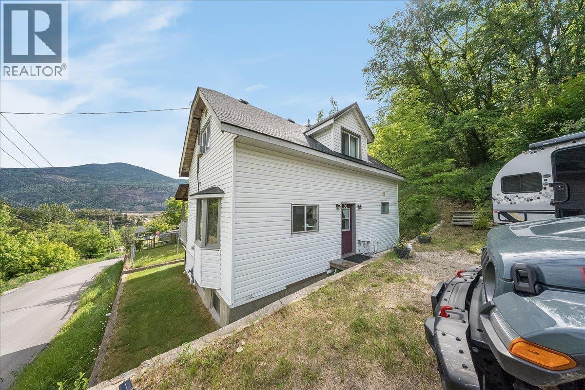 96 RESERVOIR Road - 40