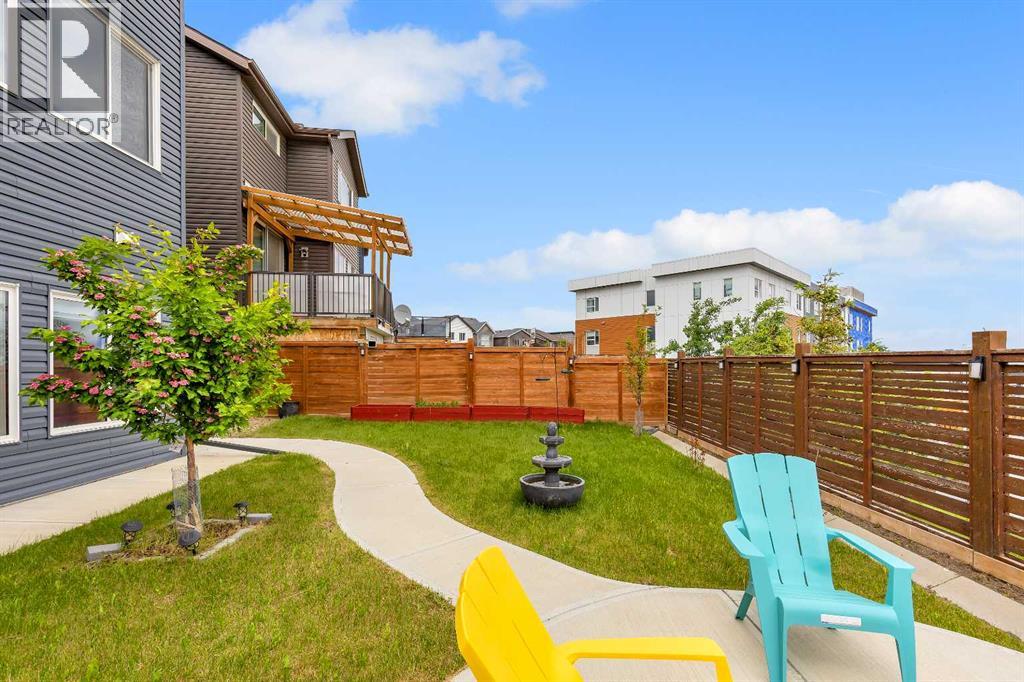 176 Howse Crescent NE - 41