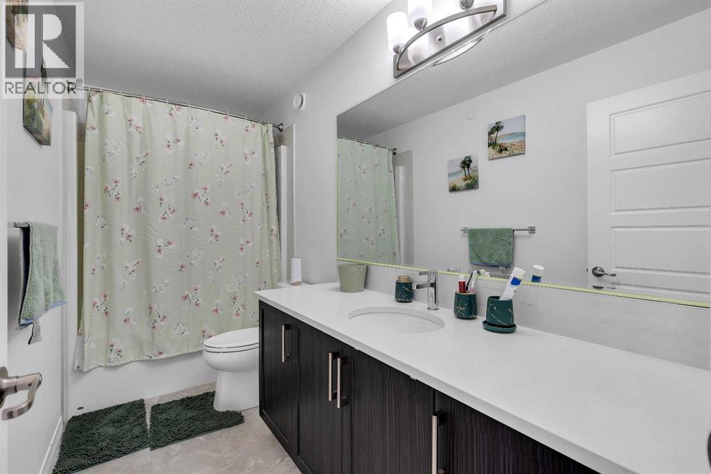 176 Howse Crescent NE - 37