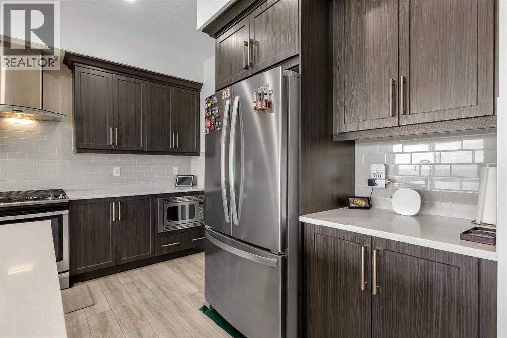 176 Howse Crescent NE - 6