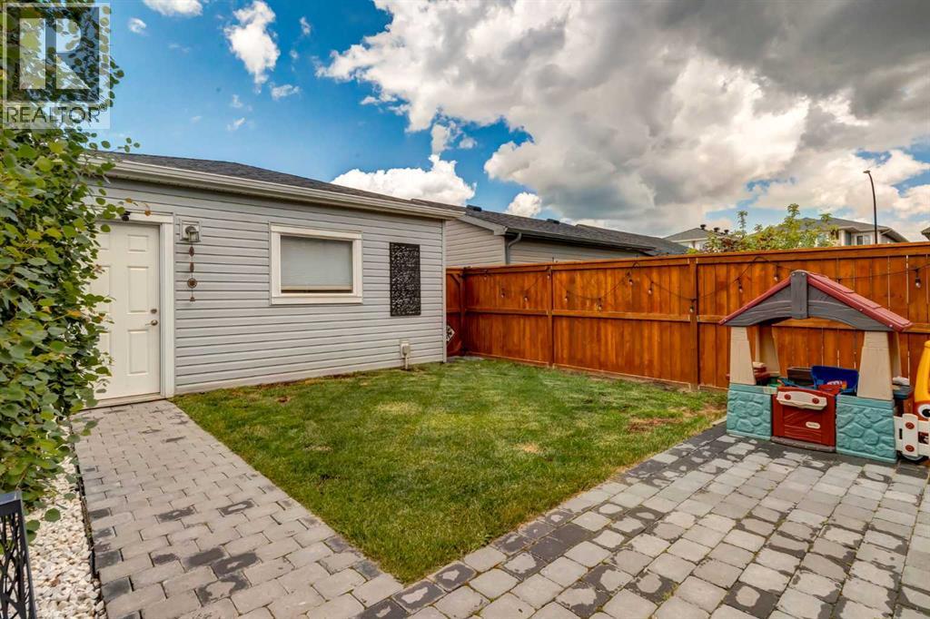 1014 Carrington Boulevard NW - 36