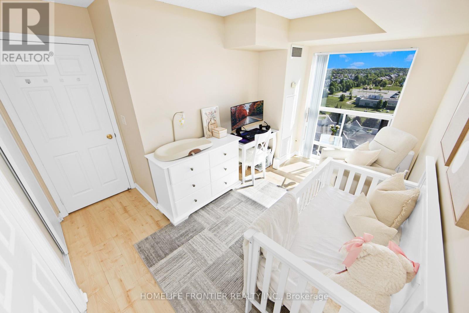 #1117 185 ONEIDA CRESCENT - 13