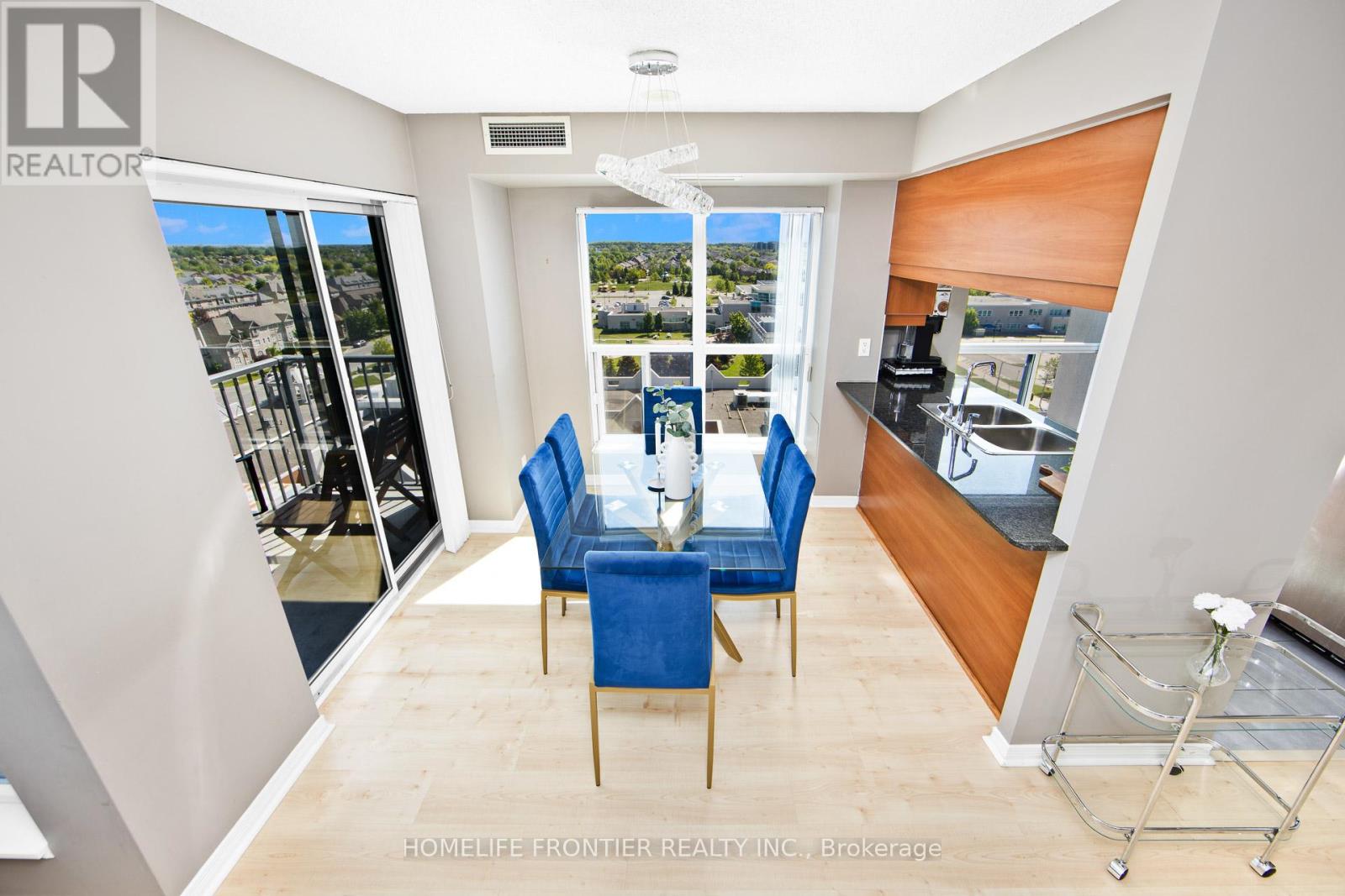 #1117 185 ONEIDA CRESCENT - 4