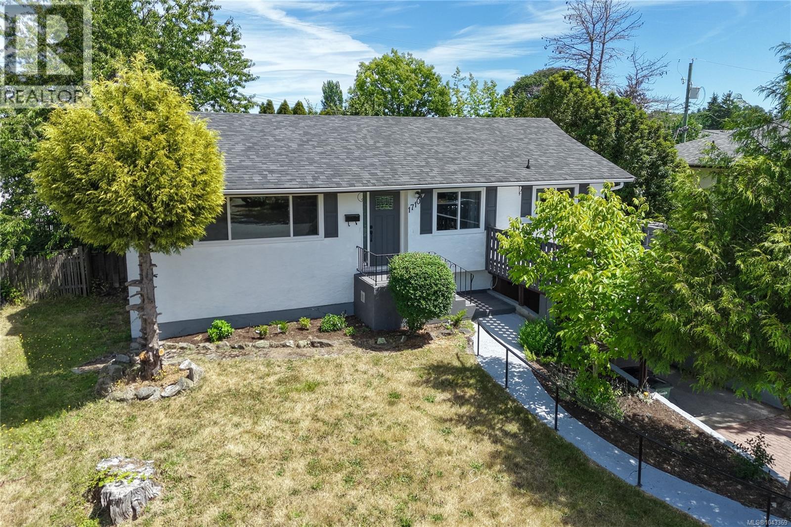 1710 Sprucewood Pl - 1