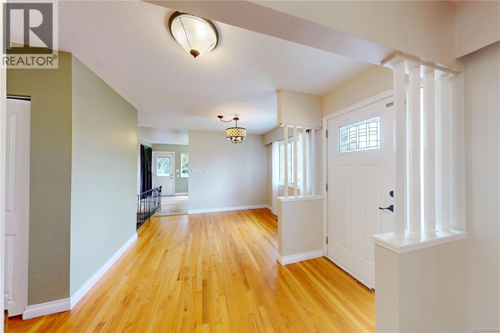 1710 Sprucewood Pl - 2