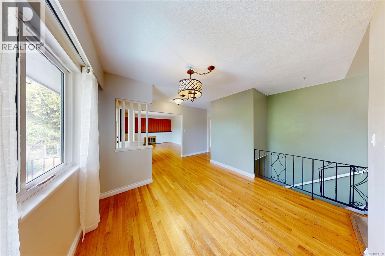 1710 Sprucewood Pl - 4