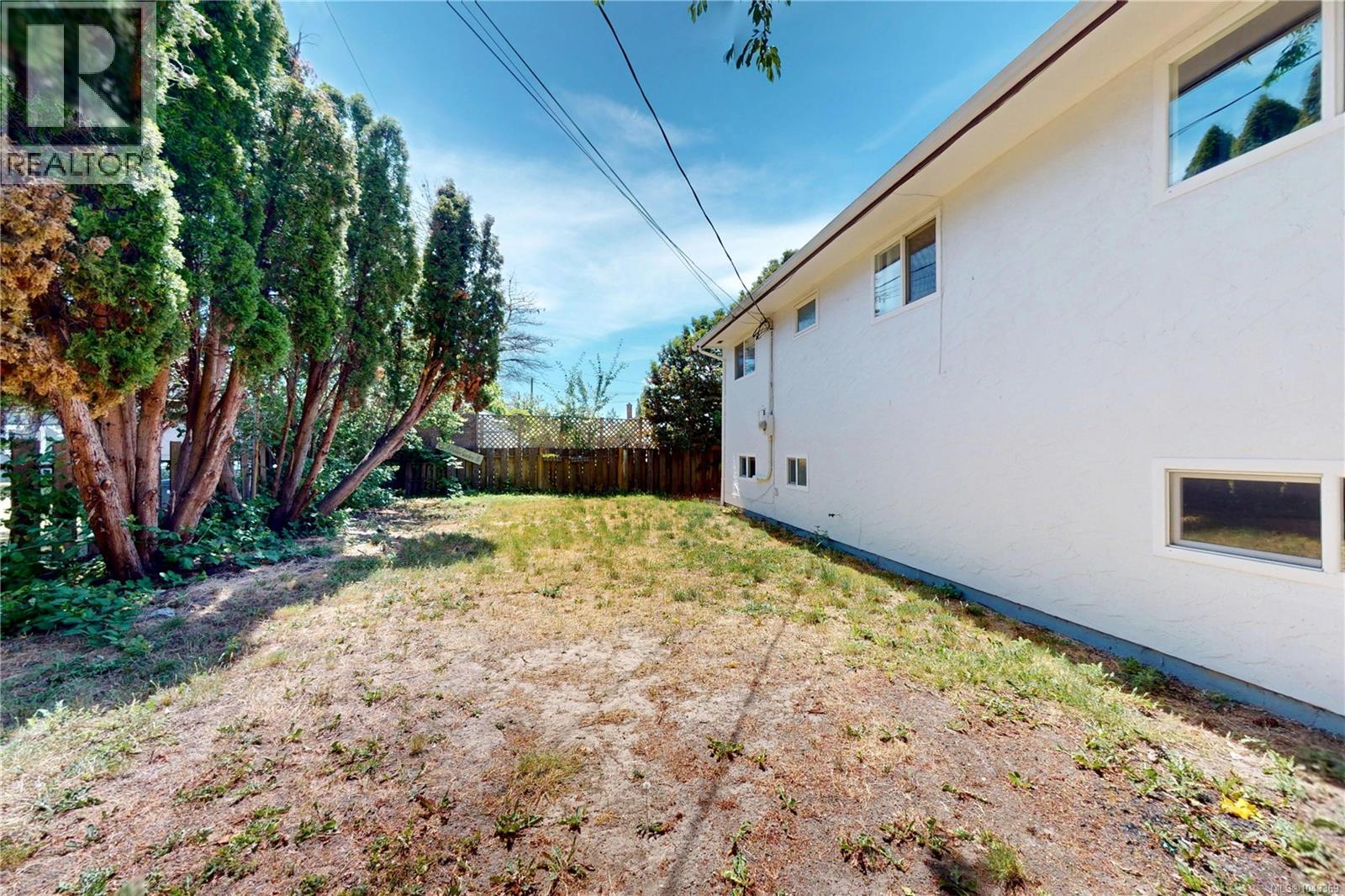 1710 Sprucewood Pl - 54