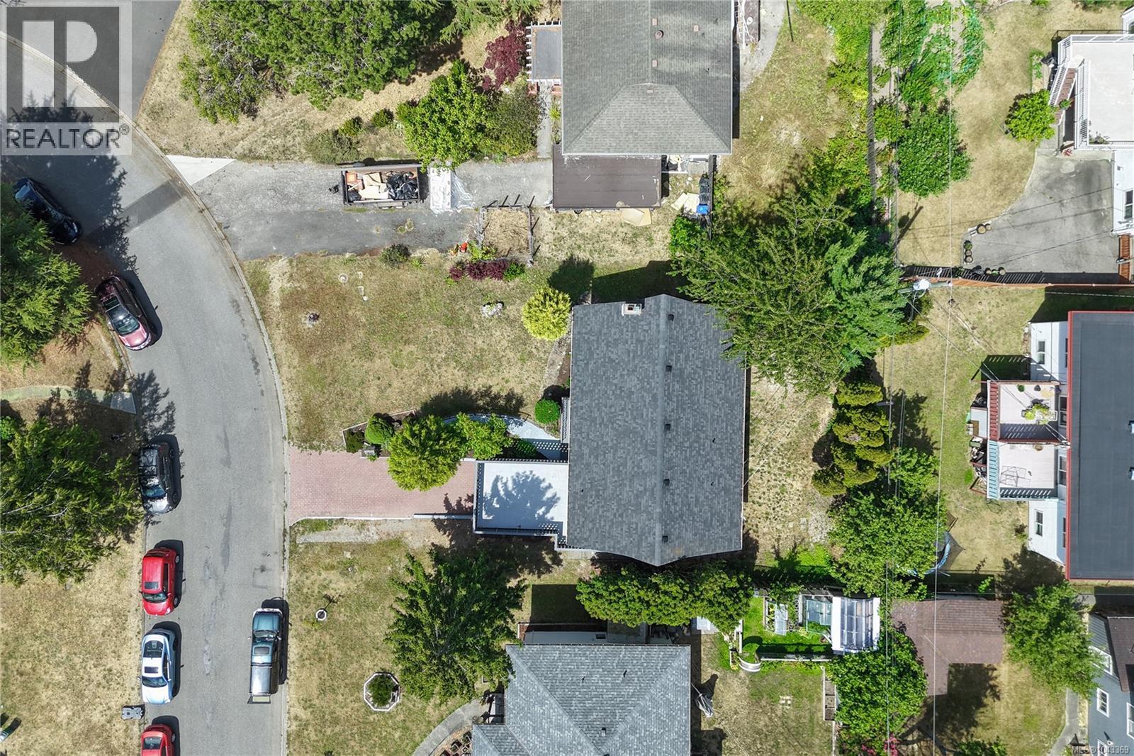 1710 Sprucewood Pl - 63
