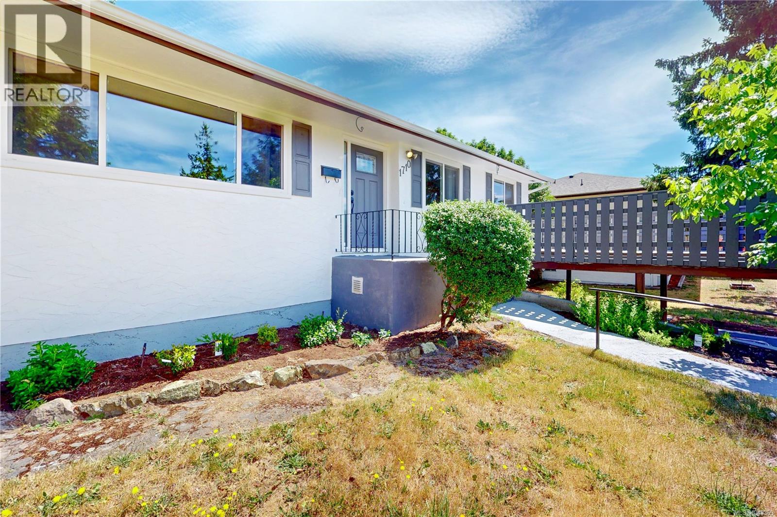 1710 Sprucewood Pl - 68