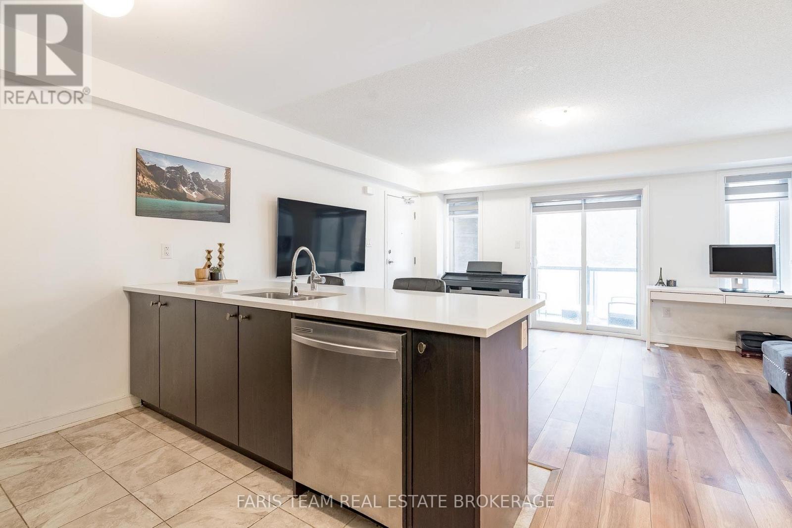 39 APPLETREE LANE - 11