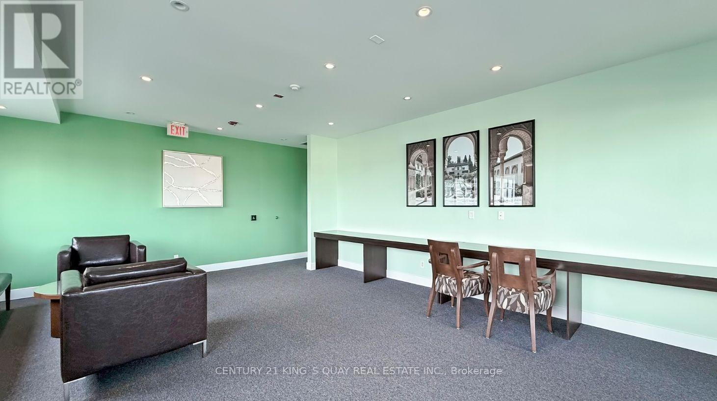 #227 60 FAIRFAX CRESCENT - 23