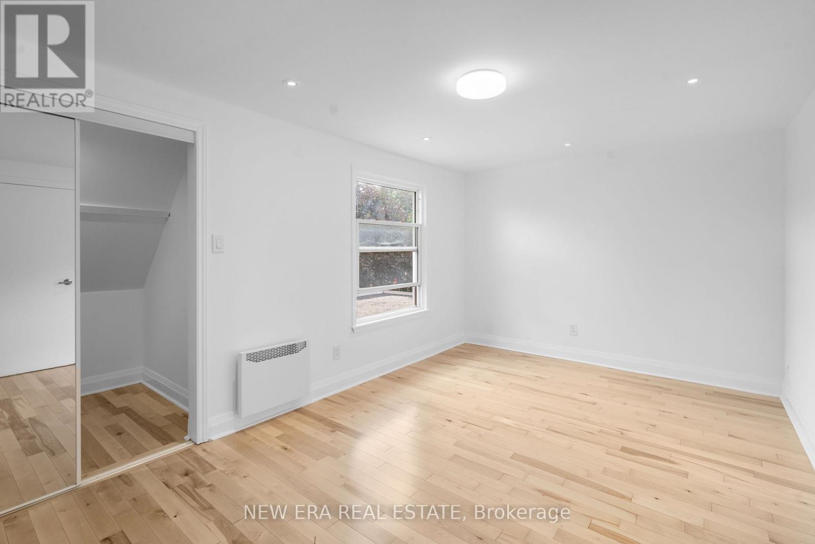 #6 2440 BROMSGROVE ROAD - 15