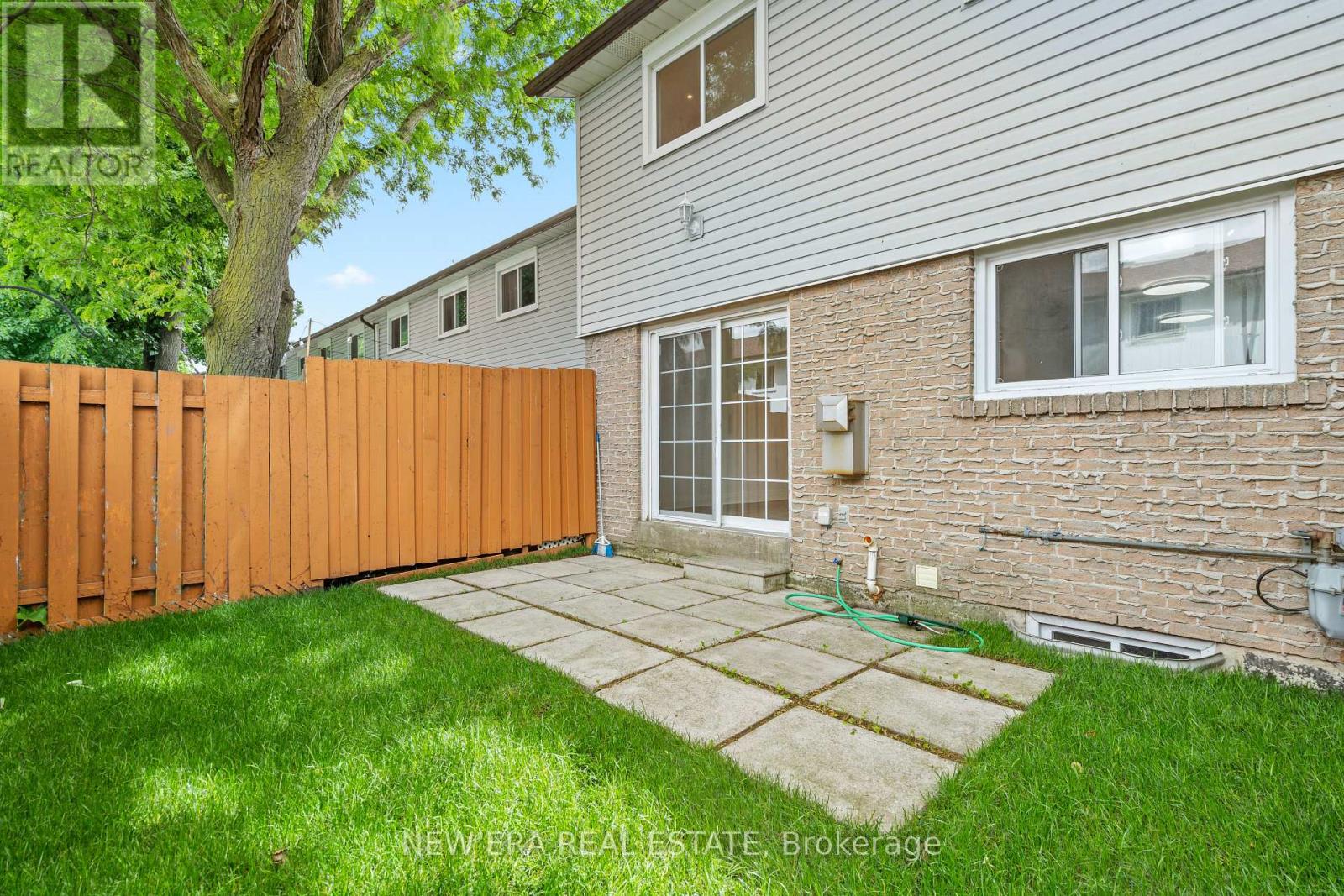 #6 2440 BROMSGROVE ROAD - 27