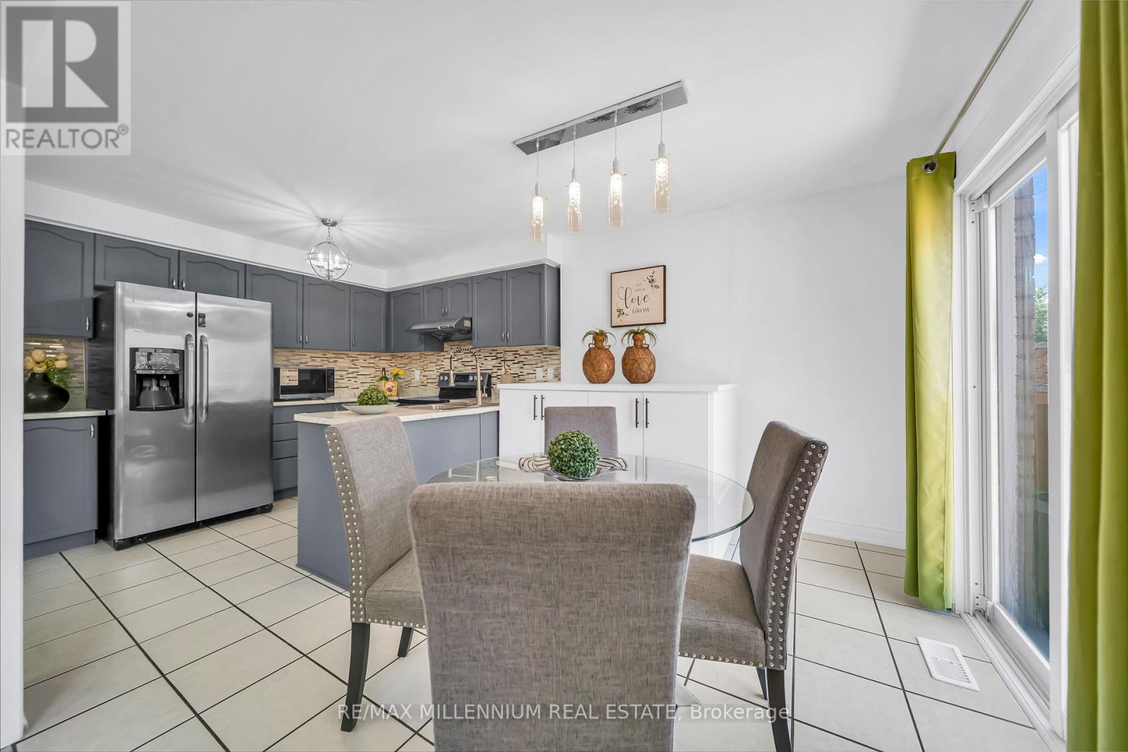 36 ALLANGROVE DRIVE - 17