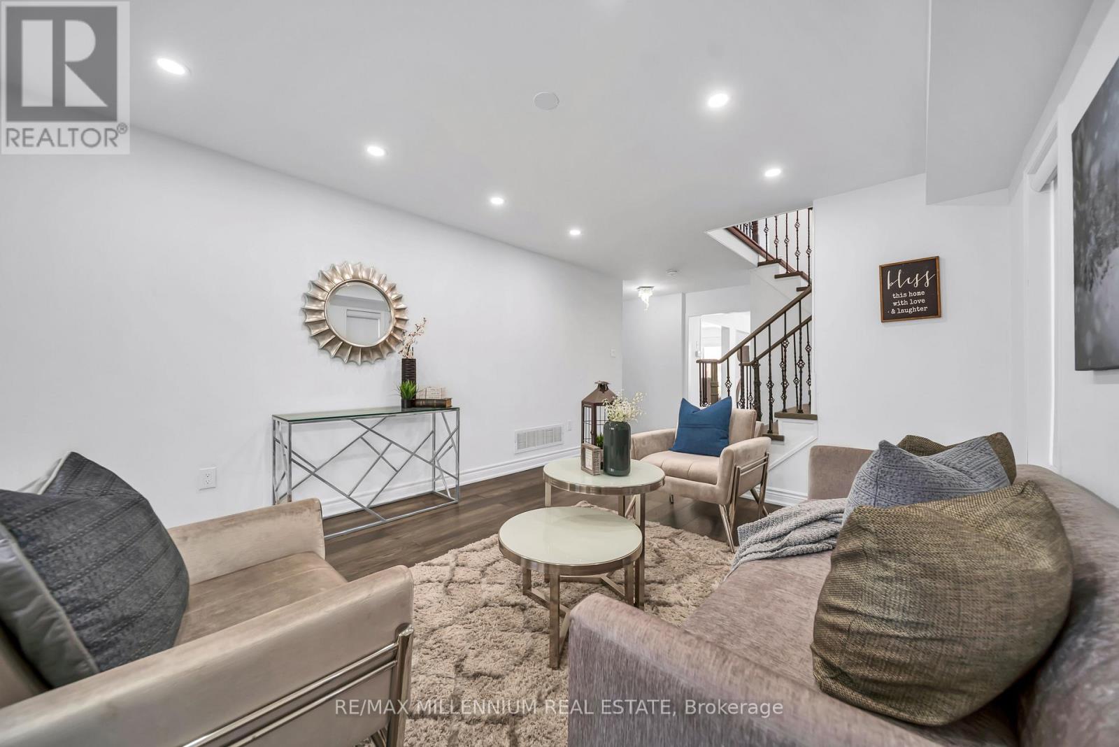 36 ALLANGROVE DRIVE - 7