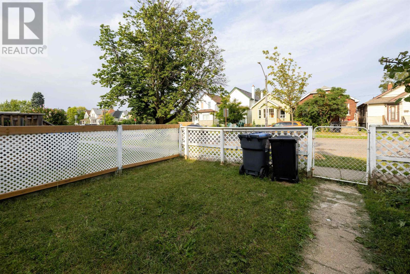 607 WILEY ST - 3