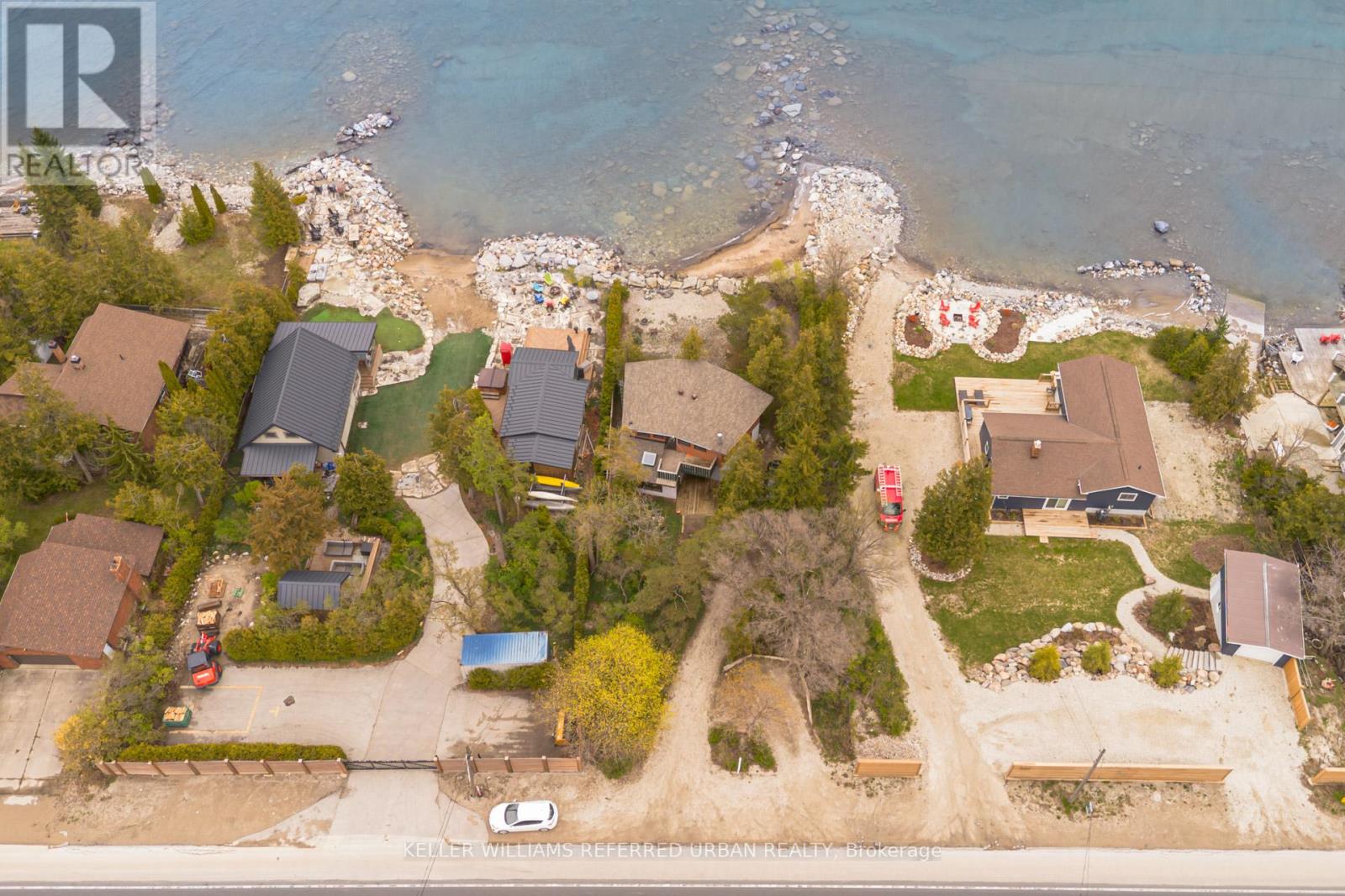 209537 HIGHWAY 26 - 44
