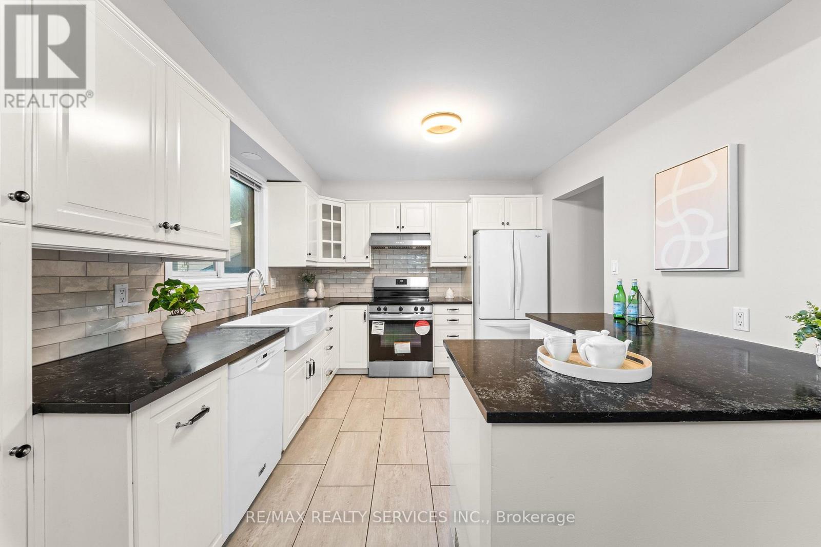 20 HIGHCROFT COURT - Image 18