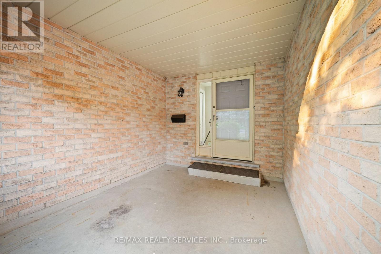 20 HIGHCROFT COURT - Image 6