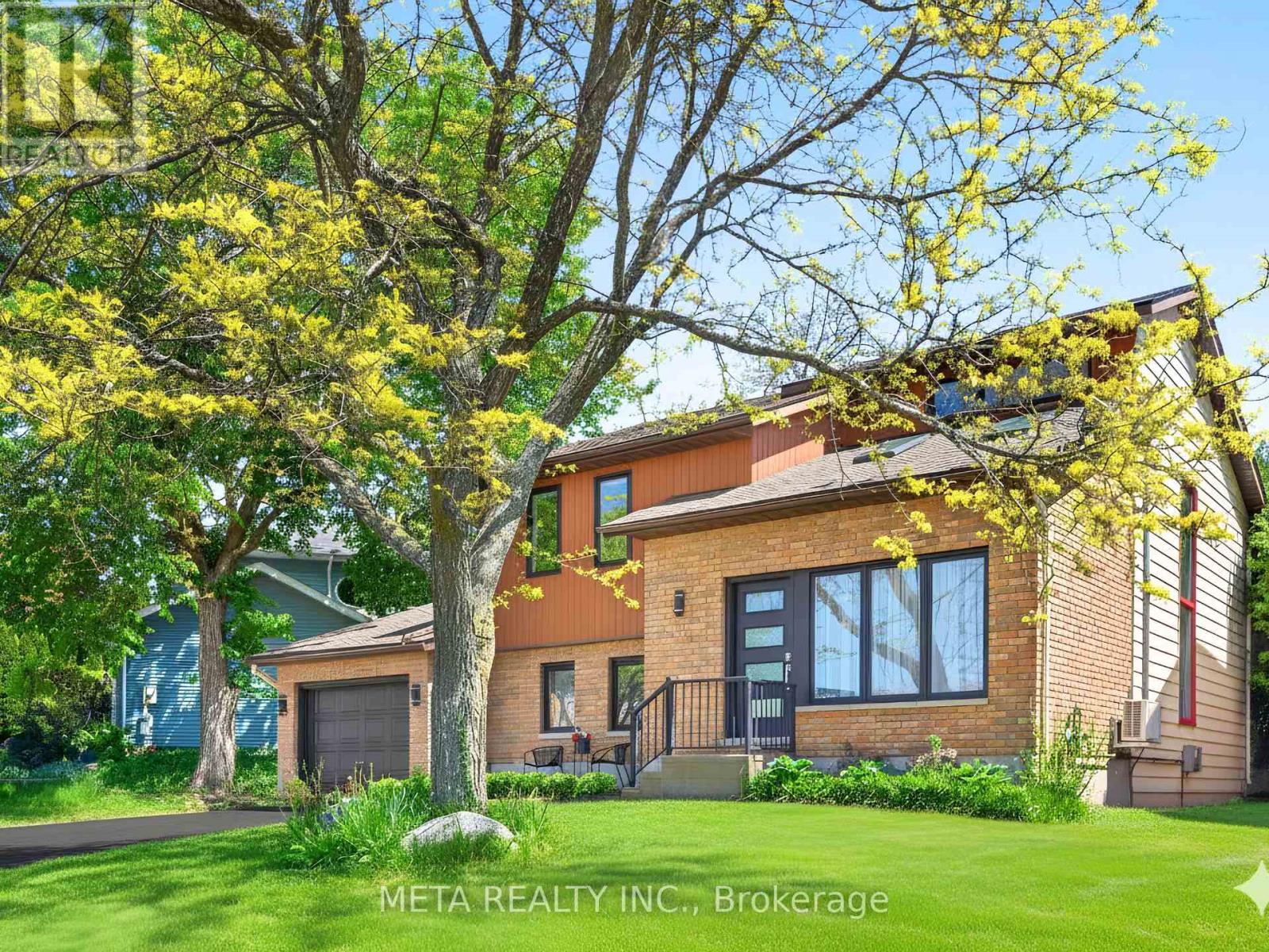 865 27TH STREET - 2