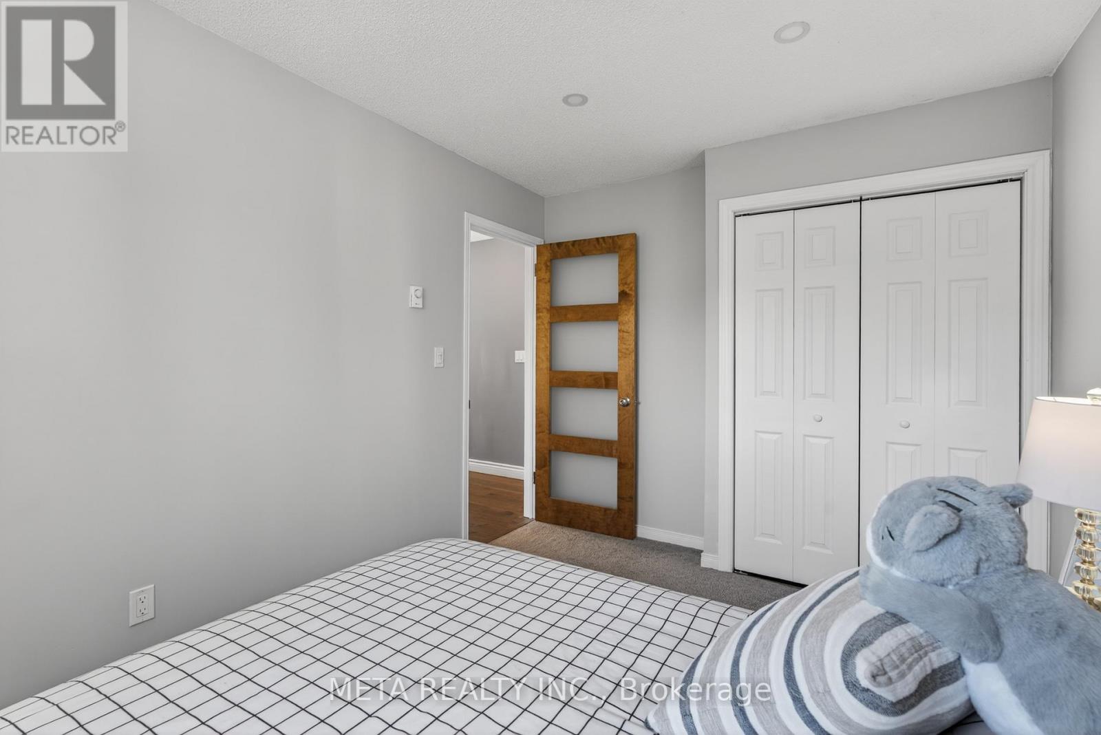 865 27TH STREET - 23