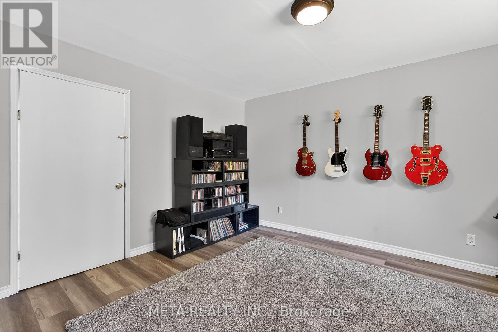 865 27TH STREET - 27