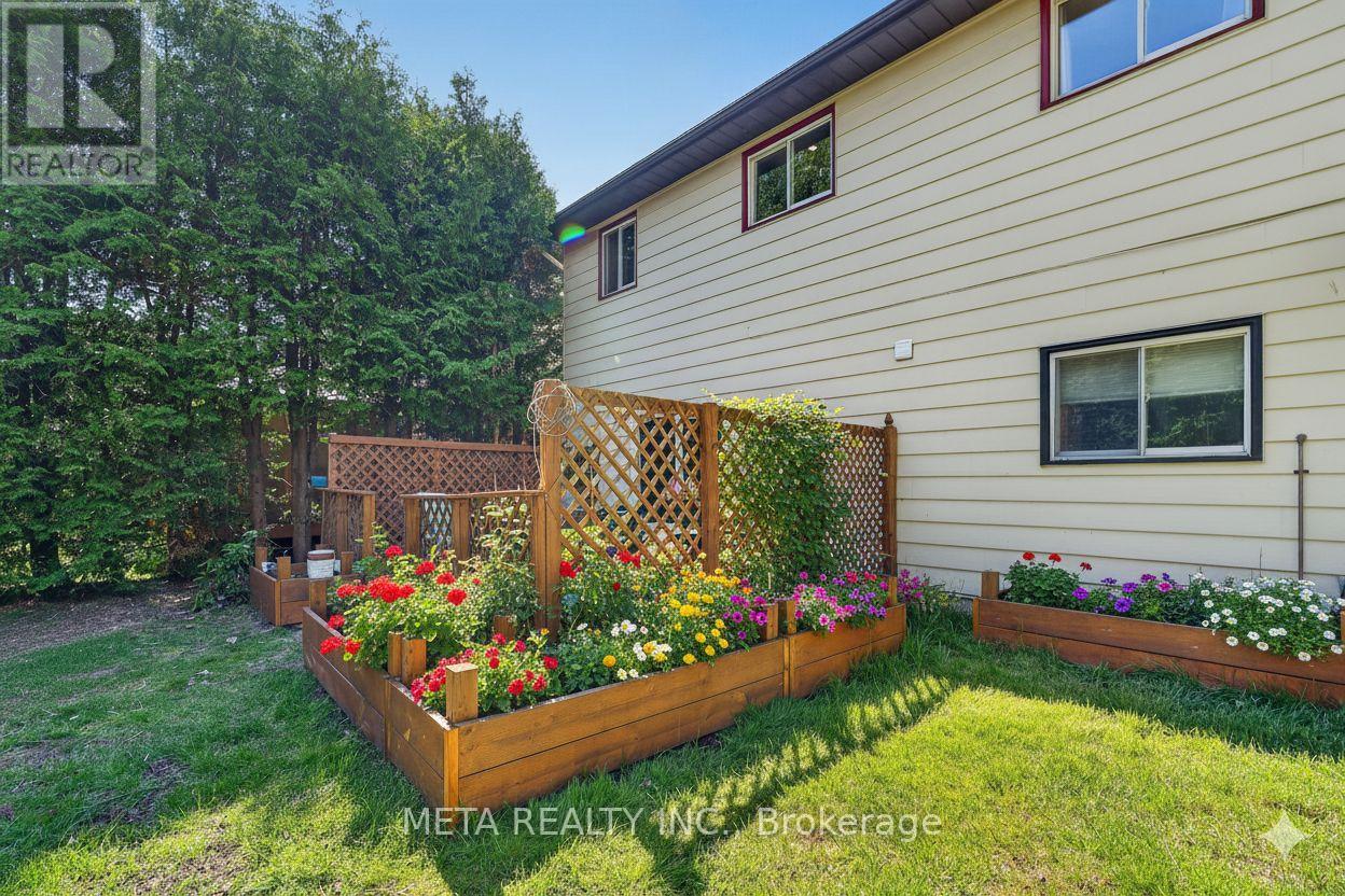 865 27TH STREET - 32