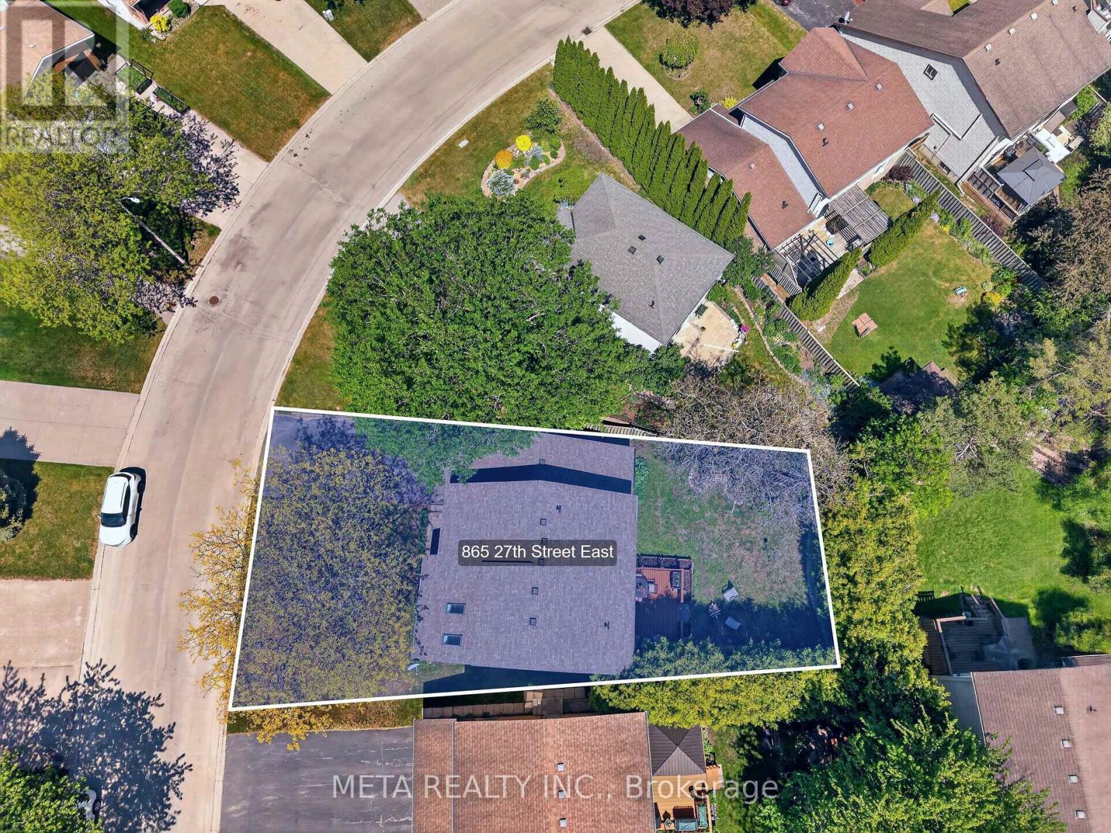 865 27TH STREET - 4