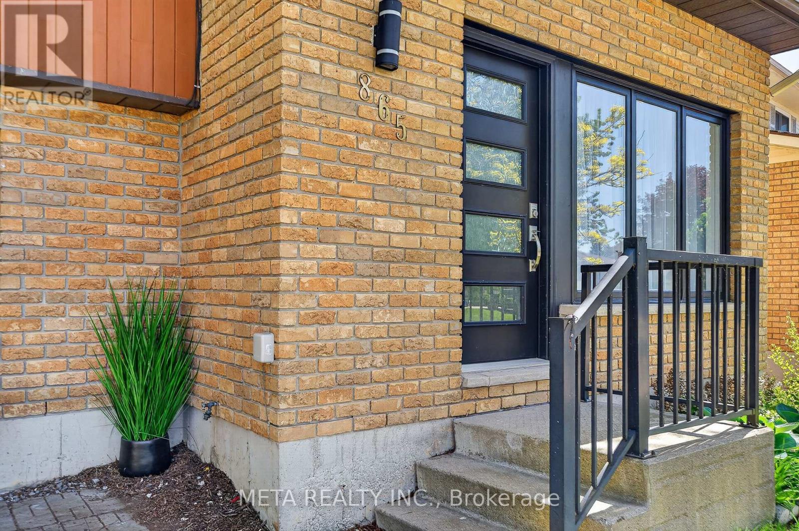 865 27TH STREET - 5