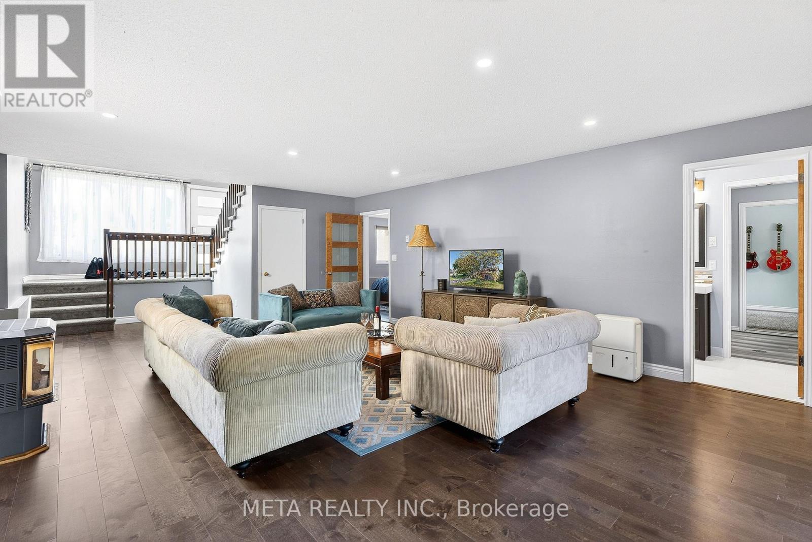 865 27TH STREET - 8