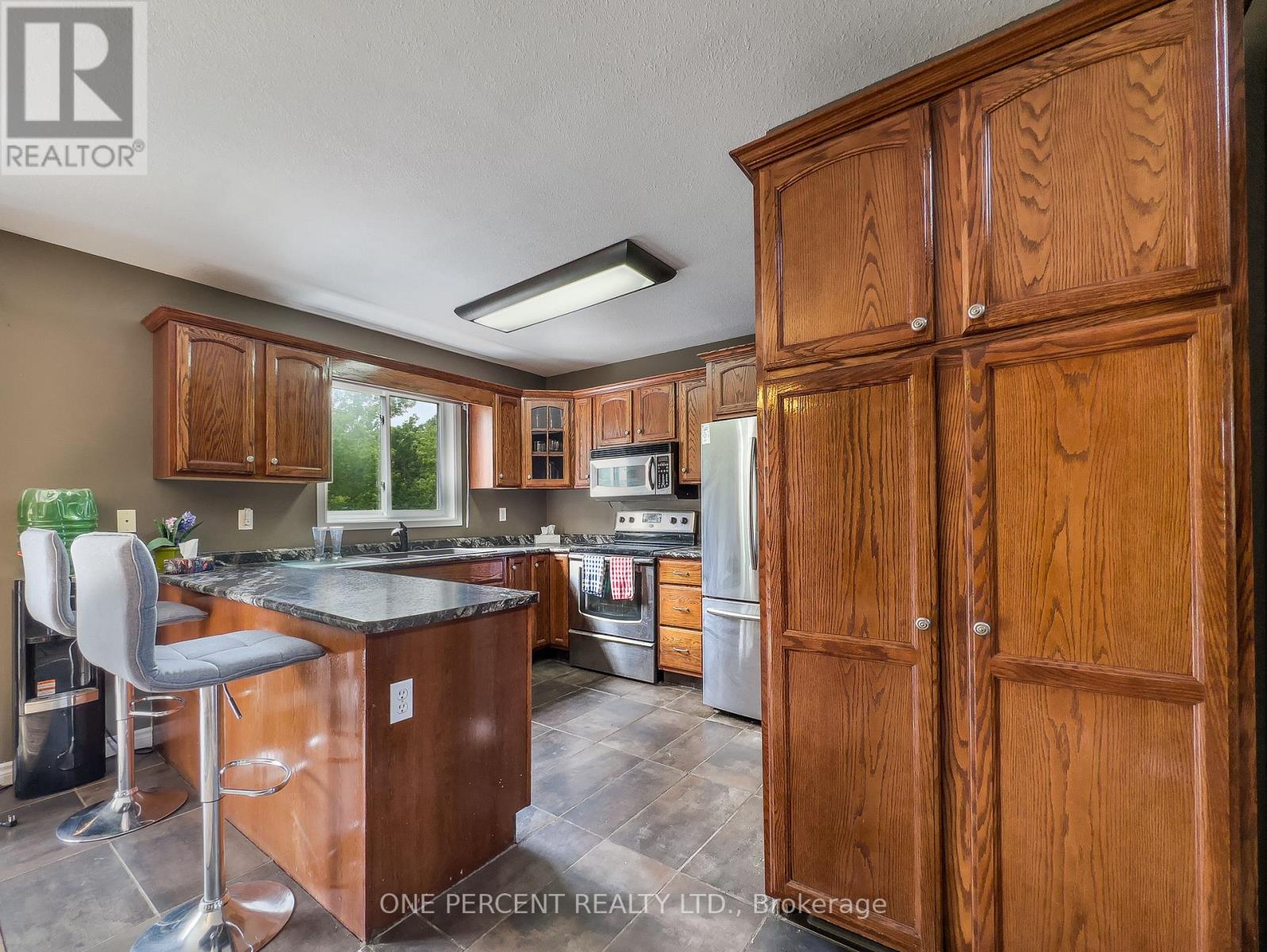 30 WOODRIDGE DRIVE - 16