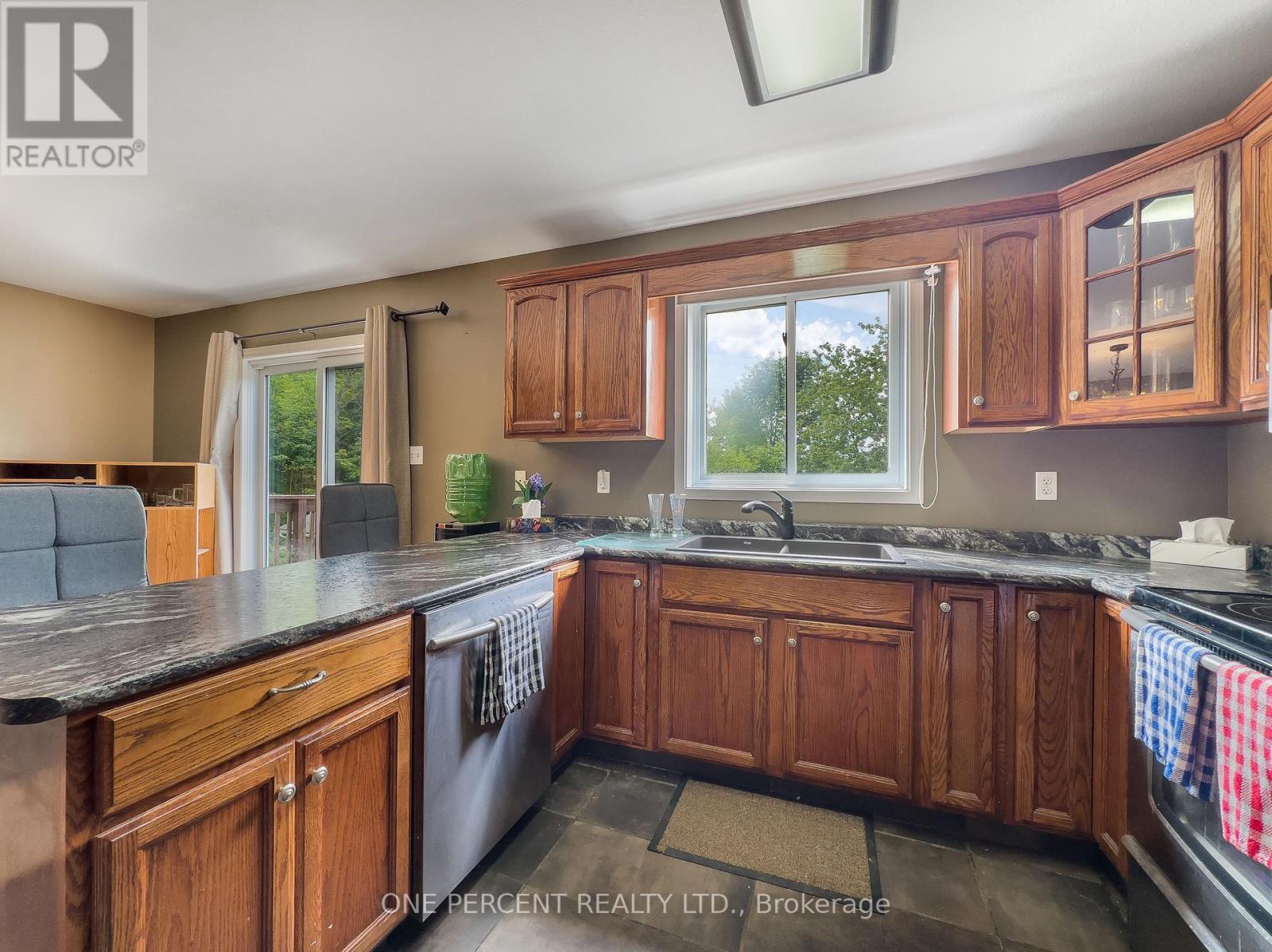 30 WOODRIDGE DRIVE - 17