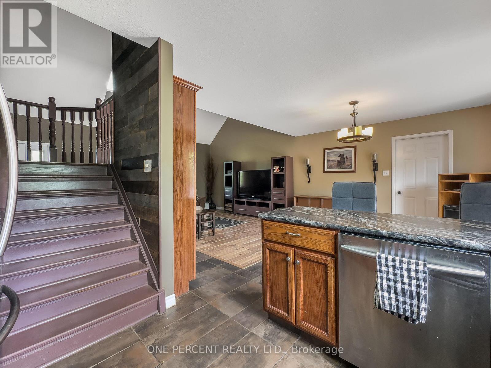 30 WOODRIDGE DRIVE - 18