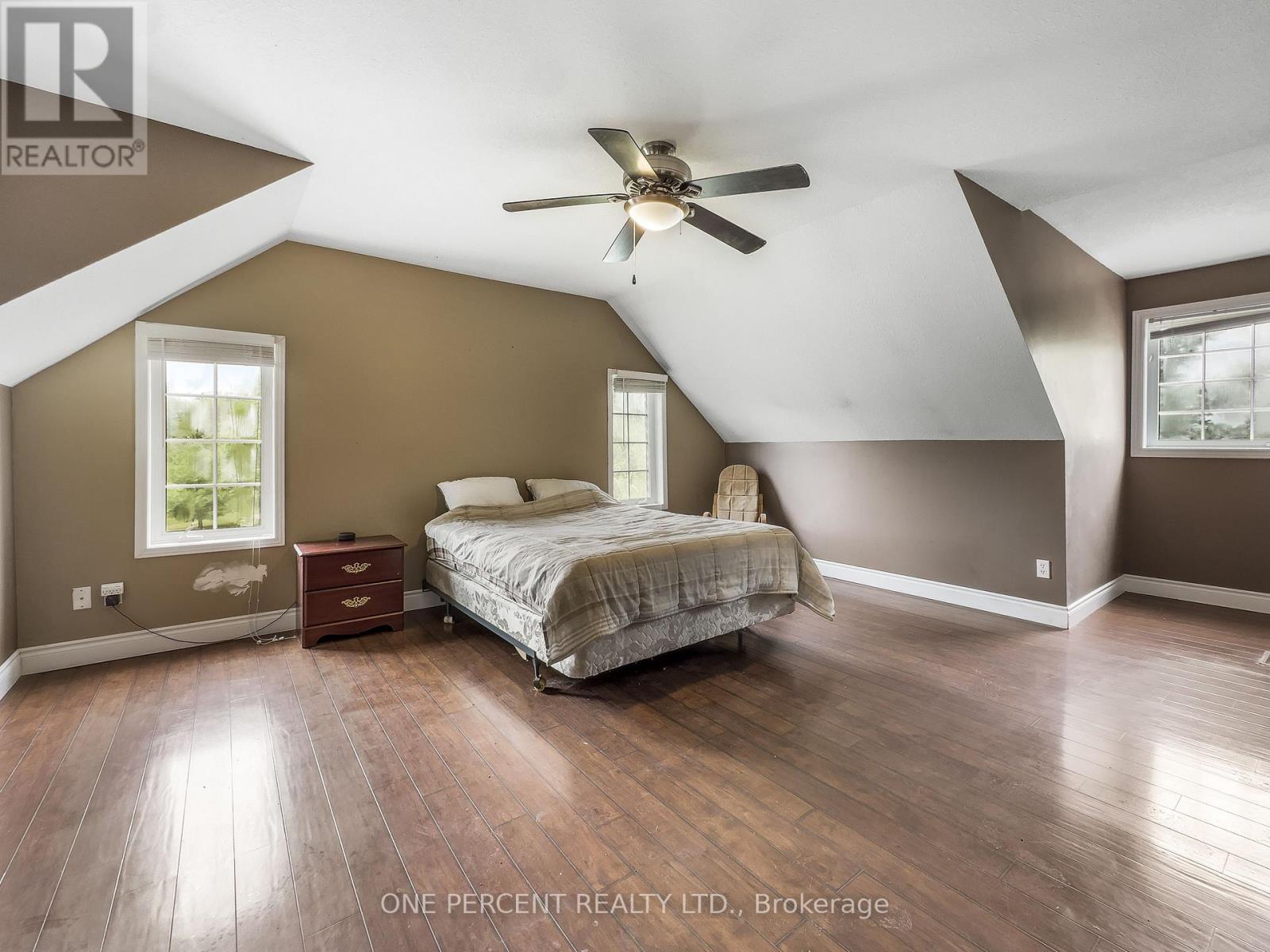 30 WOODRIDGE DRIVE - 20