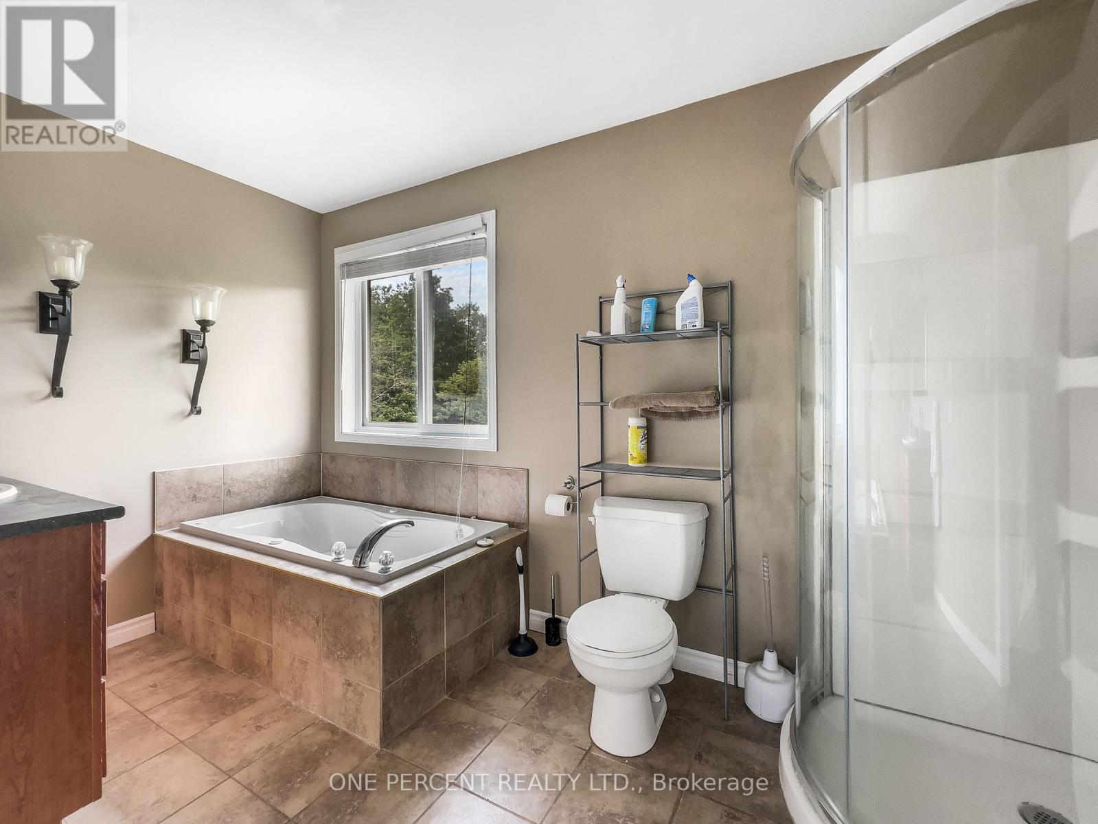 30 WOODRIDGE DRIVE - 23