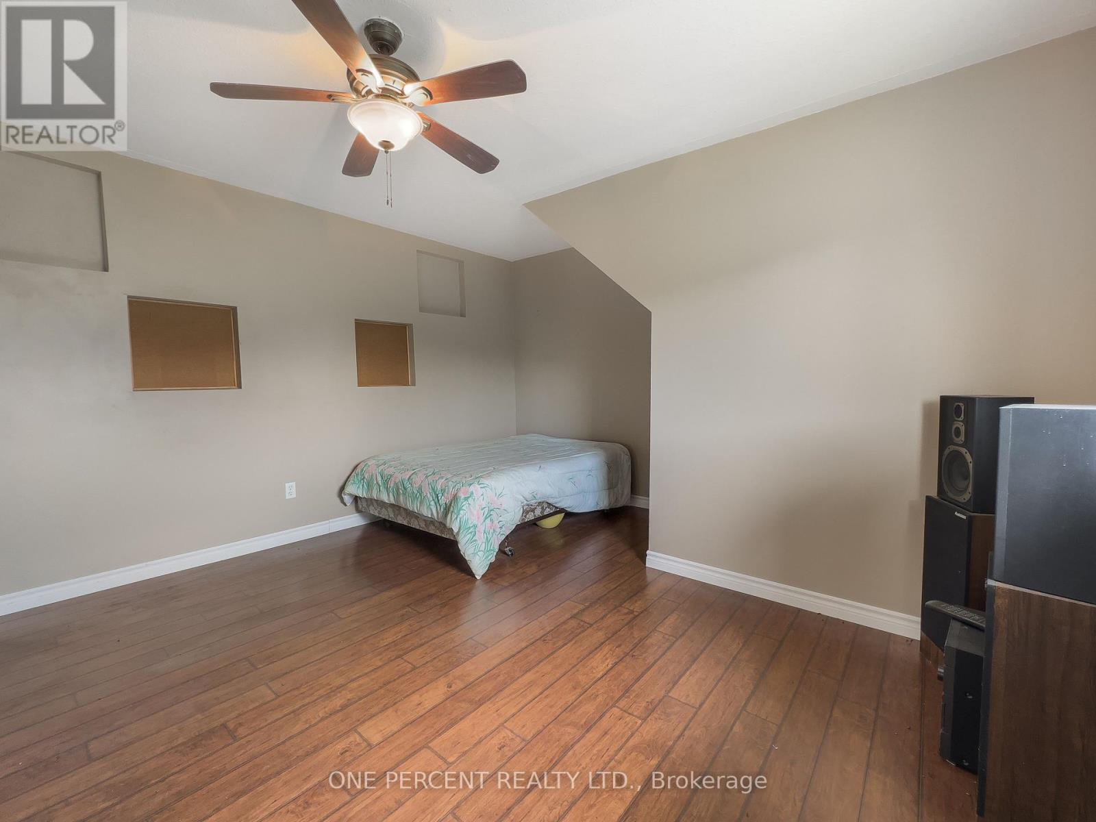 30 WOODRIDGE DRIVE - 26