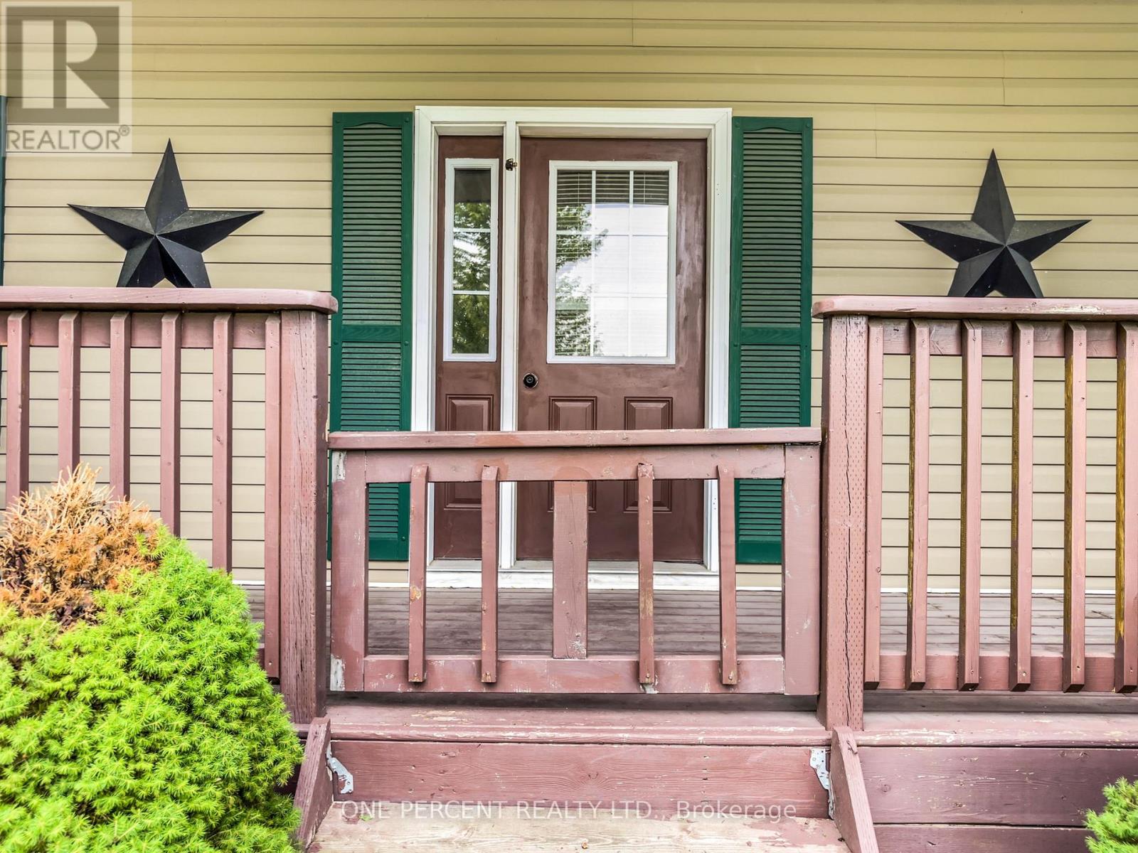 30 WOODRIDGE DRIVE - 3