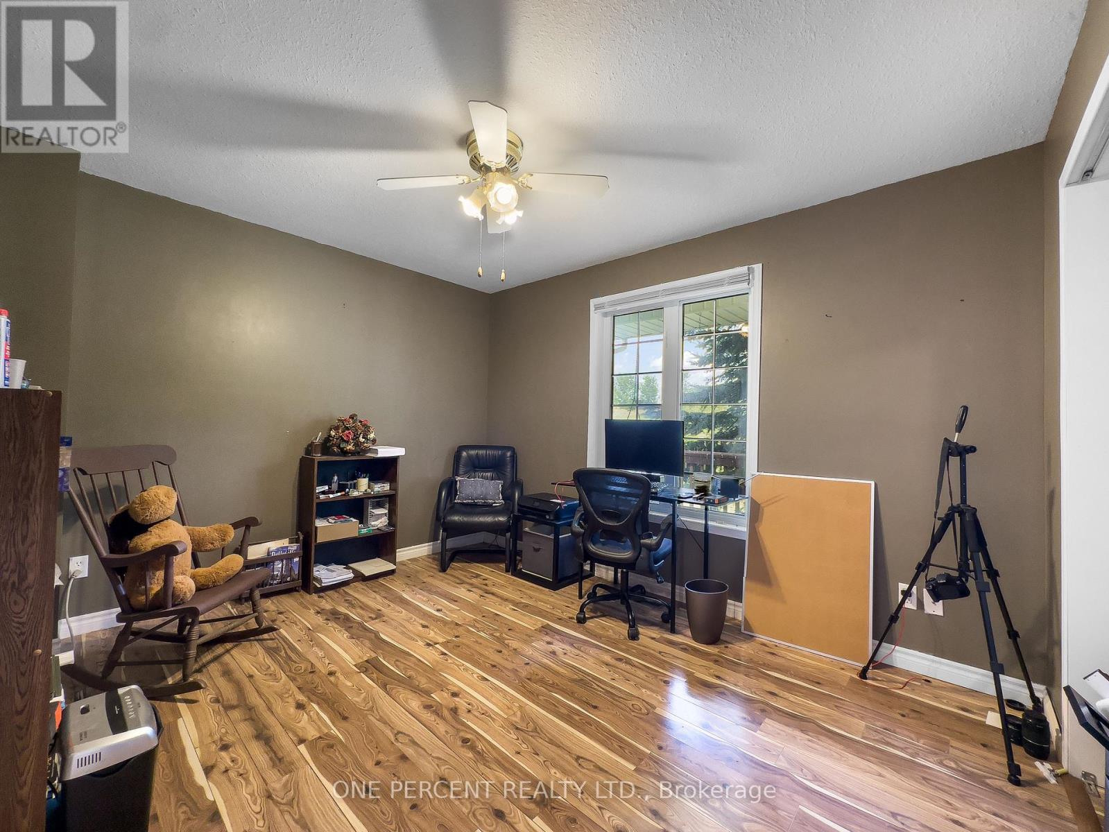30 WOODRIDGE DRIVE - 7